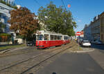 Straßenbahn in der Zahnradbahnstraße: Der Wiener E2 4031 war am 02.09.2022 mit c5 1431 als Linie D auf dem Weg von Favoriten zum Beethovengang in Nussdorf.