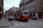 Wien Wiener Stadtwerke-Verkehrsbetriebe (WVB) SL 37 (E1 4769 (SGP 1971)) XIX, Döbling, Oberdöbling, Döblinger Hauptstraße / Hardtgasse im Dezember 1980.