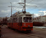 Wien Wiener Linien SL 33 (E1 4685 (SGP 1968)) XXI, Floridsdorf, Großjedlersdorf, Gerasdorfer Straße (Kehrschleife) am 18. März 2000. - Scan eines Diapositivs. Film: Kodak Ektachrome ED3. Kamera: Leica CL.