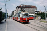 Wien Wiener Stadtwerke-Verkehrsbetriebe (WVB) SL AK (E1 4816 (SGP 1974) / SL A (c2 1030 (Lohnerwerke 1955)) II, Leopoldstadt, Stadlauer Brücke (Endstation) im Juli 1977.