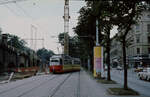 Wien Wiener Stadtwerke-Verkehrsbetriebe (WVB) SL 8 (E1 4542 (Bombardier-Rotax 1975))  XVI, Ottakring, Lerchenfelder Gürtel / Menzelgasse im Juli 1977. - Scan eines Diapositivs. Kamera: Leica CL.