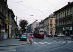 Wien Wiener Stadtwerke-Verkehrsbetriebe (WVB) SL 10 (E 4443 (Lohnerwerke 1964)) XIV, Penzing, Linzer Straße / Reinlgasse im Juli 1977.