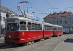 Wiener Straenbahn: Linie 26: Kagran-Strebersdorf. E1+c4: 4776+1341 kurz vor der Endstation im uersten Norden von Wien. 1.8.2013