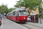 Wien Wiener Linien SL D (E2 4074 + c5 1474) Nussdorf, Zahnradbahnstrasse am 10. Juli 2014.