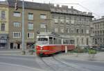 Wien WVB SL 10 (Lohner E 4425) Hietzing, Hadikgasse / Kennedybrücke am 28. August 1969. - Scan von einem Farbnegativ. Film: Kodacolor X. Kamera: Kodak Retina Automatic II.