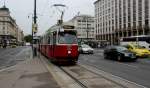 Wien Wiener Linien SL 71 (E2 4088) Opernring / Operngasse am 14. Oktober 2015.