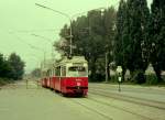 Wien Wiener Verkehrsbetriebe SL AK (E1 4491 + c2/c3) Engerthstraße / Stadion im Juli 1975. - Der von Lohner 1969 gebaute Gelenktriebwagen E1 4491 wurde im Juni 2009 ausgemustert und an die Verkehrsbetriebe in Krakau verkauft. - Scan von einem Farbnegativ. Film: Kodacolor II. Kamera: Kodak Retina Automatic II.