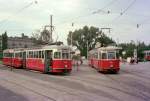 Wien Wiener Verkehrsbetriebe SL 29 (L4 578 (SGP 1961) + l3 1824 (Gräf&Stift 1961) / L4 594 (SL 231 (SGP 1961) + l3) Friedrich-Engels-Platz im Juli 1975. - Scan von einem Farbnegativ. Film: Kodacolor II. Kamera: Kodak Retina Automatic II.