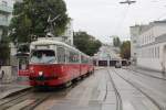 Wien Wiener Linien: E1 4730 + c4 1335 als SL 2 Ottakringer Straße / Erdbrustgasse am 14. Oktober 2015. - E1 4730: SGP 1971; c4 1335: Rotax 1975.