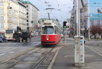 Wien Wiener Linien SL 1 (E2 4031 + c5 1431) Karlsplatz am 24. März 2016.