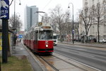 CWien Wiener Linien SL 2 (E2 4065) Innere Stadt, Stubenring (Hst. Julius-Raab-Platz) am 18. Februar 2916.