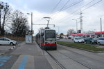 Wien Wiener Linien: An der Haltestelle Zentralfriedhof 1.