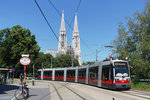 B1 775 auf der Linie 43 kurz vor der Endhaltestelle Schottentor, 23.06.2016