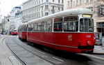 Wien Wiener Linien SL 49 (c4 1366 + E1 4550) Hst.