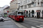 Wien Wiener Linien SL 49 (E1 4540 + c4 1367) Neubau, Siebensternplatz am 19.