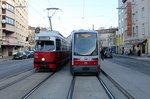 Wien Wiener Linien SL O (E1 4519 / A 26) Favoriten, Laxenburger Straße / Quellenplatz am 16. Februar 2016.