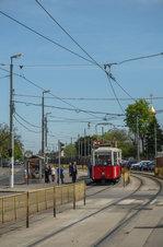 Ein Zug des Verein  WTM, Wiener Tramwaymuseum  eingesetzt im Zubringerverkehr anlässlich des Tramwaytages 2015 in der HW Simmering.