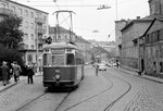 Wien WVB: Am Nachmittag des 1. November 1976 (Allerheiligen 1976) hält eine L+l-Garnitur bestehend aus dem L 562 und einem Beiwagen des Typs 13 /l als Friedhofslinie 45 in der Endstation Ottakringer Straße. - Der Triebwagen L4 562 wurde 1962 von SGP gebaut; 1975 wurde er für den Betrieb mit schaffnerlosen Beiwagen zum L 562 umgebaut. Die Beiwagen des Typs l3 (1701 - 1900) wurden 1959 bis 1962 von der Firma Gräf & Stift hergestellt. Die Wagen 1701 - 1830 wurden in den Jahren 1973 bis 1976 zu Beiwagen des Typs l umgebaut. - Leute, die den Ottakringer Friedhof zu Allerheiligen 1976 besuchen wollten, konnten sowohl die Straßenbahnlinie J als auch die Friedhofslinie 45 benutzen. Am 1. November 1976 verkehrte nämlich die SL 45 zwischen Stadtbahn Josefstädter Straße und Ottakringer Straße. - Scan von einem S/W-Negativ. Film: Ilford FP 4. Kamera: Minolta SRT-101.