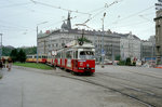 Wien WVB SL 8 (E1 4545 + c4 13xx) Mariahilfer Gürtel im Juli 1982. - Scan von einem Farbnegativ. Film: Kodak Safety Film 5035. Kamera: Minolta SRT-101.