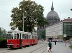 Wien Wiener Stadtwerke-Verkehrsbetriebe (WVB) SL 9 (E 4606) Mariahilfer Gürtel (Endstation der Linie) im Juli 1982. - Scan von einem Farbnegativ. Film: Kodak Safety Film 5035. Kamera: Minolta SRT-101.