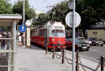 Wien Wiener Stadtwerke-Verkehrsbetriebe SL J (E1 4532 (Bombardier-Rotax 1973)) I, Innere Stadt, Kärntner Ring / Kärntner Straße im Juli 1992.