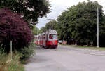 Wien WVB SL 60 (E2 4050 (SGP 1985)) XXIII, Liesing, Rodaun im Juli 1992. - Scan von einem Farbnegativ. Film: Kodak Gold 200. Kamera: Minolta XG-1.