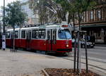 Wien Wiener Linien SL 1 (E2 4027 (SGP 1979)) I, Innere Stadt, Dr.-Karl-Renner-Ring am 22.