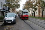 Wien Wiener Linien SL 25 (E1 4734 (SGP 1971)) XXI, Floridsdorf, Schloßhofer Straße am 21. Oktober 2016.