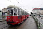 Wien Wiener Linien SL 5 (c4 1328 + E1 4791) IX Alsergrund / XX, Brigittenau, Friedensbrücke am 18.