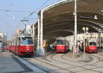 Wien Wiener Linien SL 18 (E2 4317) / SL 18 (c5 1514 + E2 4314) / SL 49 (E1 4558) XV, Rudolfsheim-Fünfhaus, Fünfhaus / VII Neubau, Neubaugürtel (Hst.