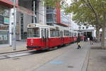 Wien Wiener Linien SL 25 (c5 1463 + E2 4063) XXI, Floridsdorf, Franz-Jonas-Platz am 18.