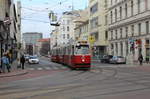 Wien Wiener Linien SL 33 (E2 4070 + c5 151*) XX, Brigittenau, Jägerstraße / Wallensteinplatz / Wallensteinstraße am 14. Feber / Februar 2019.