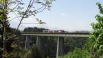 Jauntalbrücke, Länge 429 m, lichte Höhe über der Drau 96 m, höchste Eisenbahnbrücke Österreichs, beliebter Punkt für Bungee-Jumping (06.05.2015)