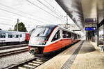 5022 025-8 wartet in Klagenfurt Hbf, auf die Abfahrt als S3 4510 nach Wolfsberg.