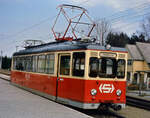 Ein Wagen der Lokalbahn Bürmoos-Trimmelkam wartet am 29.03.1986 im Bahnhof Bürmoos. Die Bahnlinie wurde erst sehr viel später bis nach Ostermiething verlängert.