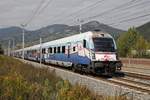 Steuerwagen 80-90 751 als Railjet bei Bruck an der Mur am 2.10.2017.