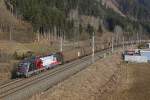 541-104 (Mammut) mit Güterzug bei Kaisersberg am 18.03.2015.