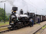 Sofort nach Ankunft des Dampfzuges von St. Pölten in Mariazell pflegt die Lokmannschaft ihr Schmuckstück. Mariazell, 11.6.2023