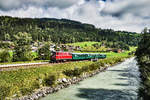 Vs 72 durchfährt mit dem Sdz 3390 (Zell am See - Krimml), die Haltestelle Rettenbach.