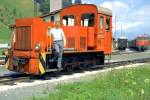 Österreich, Pinzgau Lokalbahn, Verschublokomotive Vs51 (ÖBB Rh.2092, ÖBB Nummer 1971: 209201, danach: 2092.002) mit dem  jungen  Fotografen.