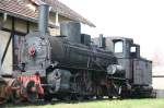 Eine Dampflok der Baureihe 399 wartet in Heidenreichstein auf ihr weiteres Schicksal. (17.4.2006)