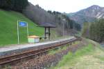 Die Haltestelle Mirenau bei Km 12,4 im Bereich der stillgelegten Yppstalbahn mit Blickrichtung Waidhofen an der Ypps, April 2012