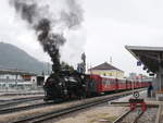 Dampflok 83-076 mit dem Zug D211 der Zillertalbahn nach Mayrhofen kurz vor Ausfahrt aus Jenbach; 13.06.2018
