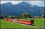 sterreichurlaub 2008 - Zillertalbahn: Ein Regionalzug ist von Jenbach nach Mayrhofen unterwegs. Aufgenommen am 31.August 2008 in Strass(i.Z.).