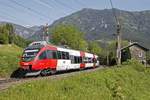 4023 011 fährt am 22.05.2017 in die Haltestelle Küb ein.