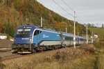 1216 249 mit Railjet bei Mürzzuschlag am 24.10.2015.