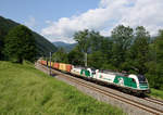 Steiermarkbahn 1216 920 und 183 717 bepsannten am Vormittag des 07. Juni 2019 den Containerzug 97368 von Kalsdorf nach Salzburg Liefering und wurde von mir bei Mixnitz fotografiert. 