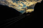 Sonnenuntergang an der Tauernbahn bei Oberfalkenstein.
Aufgenommen am 7.8.2017.