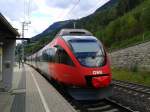 4024 112-7 als R 4937 (Spittal-Millstättersee - Mallnitz-Obervellach) am 9.9.2015 beim Halt in Kolbnitz.