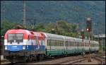 Grund der berholung ist der Niederlnder: Die Wien Sdbahnhofer 1116 041 wird mit dem  modellbahngerechten  IC 87  TIEPOLO  im Bahnhof Schwaz abgelichtet. (04.07.2008)
